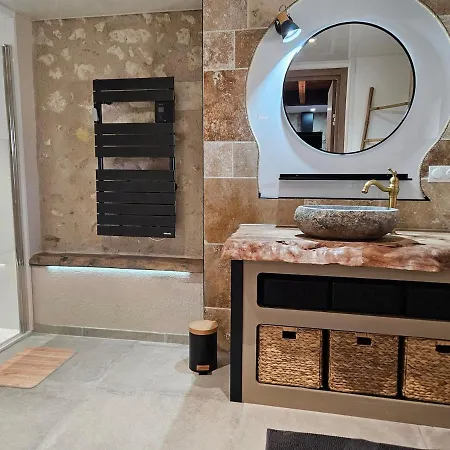 Prázdninový dům Le Nid Suspendu *