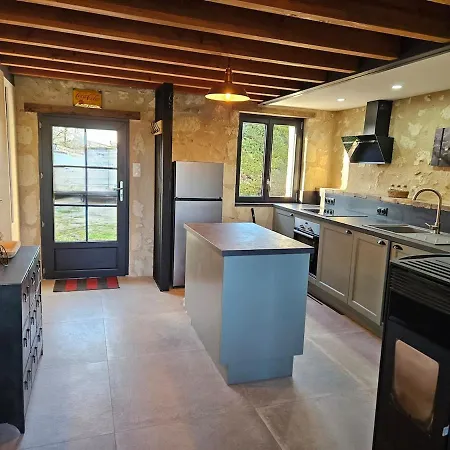 Holiday home Le Nid Suspendu Parcay-les-Pins