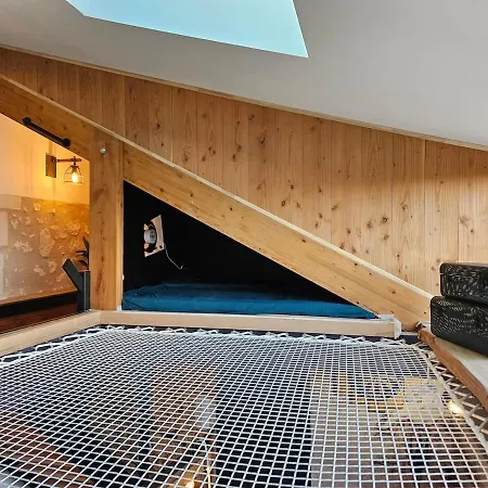 Le Nid Suspendu Holiday home