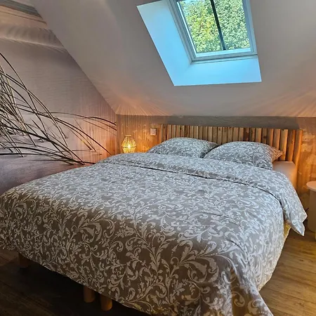 Holiday home Le Nid Suspendu Parcay-les-Pins