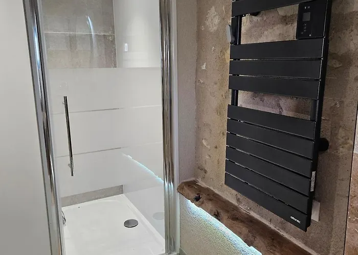 Le Nid Suspendu Hébergement de vacances Parcay-les-Pins